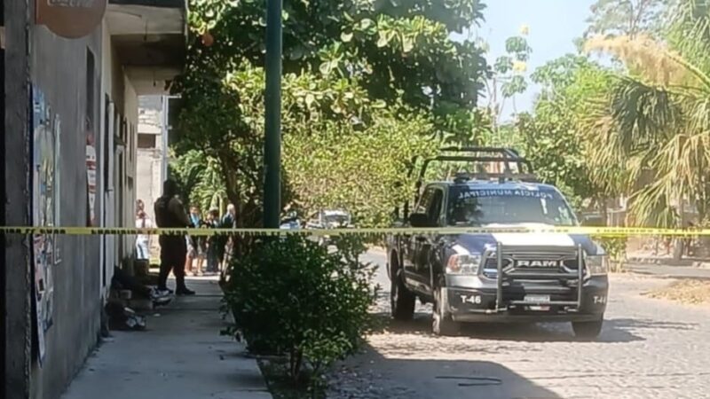 Menor de edad es lesionado con arma de fuego en Coquimatlán