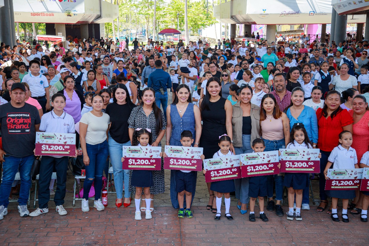 Más de 3 mil estudiantes de Colima reciben Mi ColiBeca para Empezar este miércoles