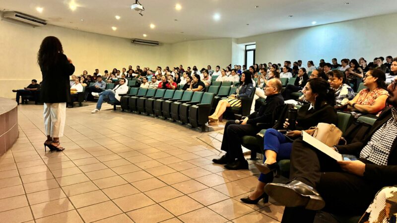 Capacitan y actualizan a personal del Sector Salud en Colima, en atención integral del VIH