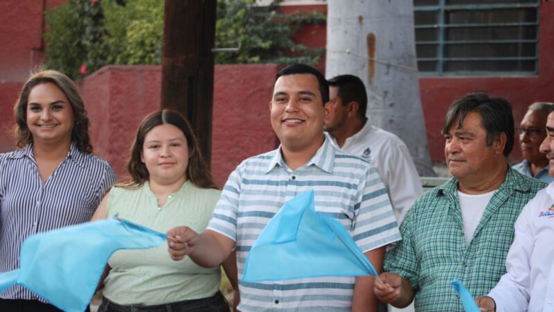Refrenda alcalde de Coquimatlán compromiso con la seguridad en Pueblo Juárez.