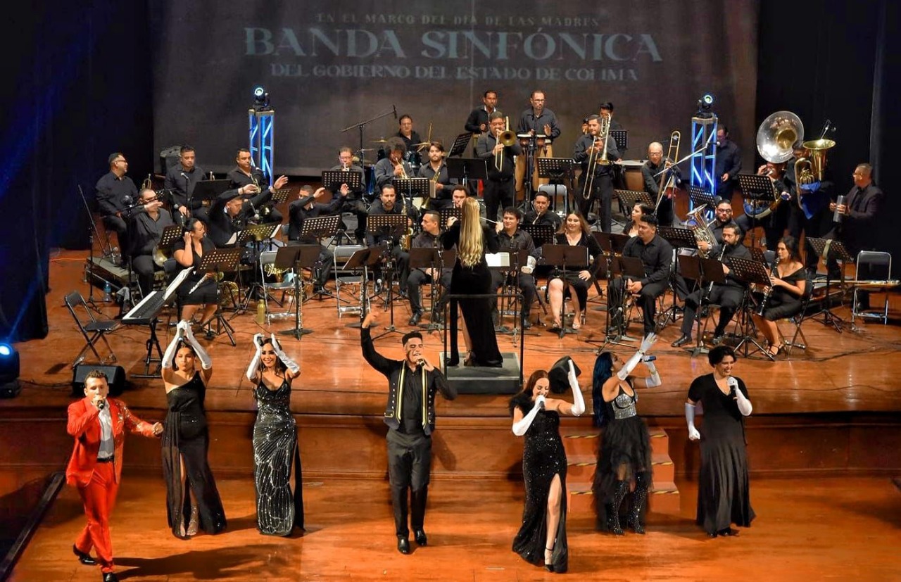 Gobierno del Estado celebró a las mamás colimenses con concierto gratuito