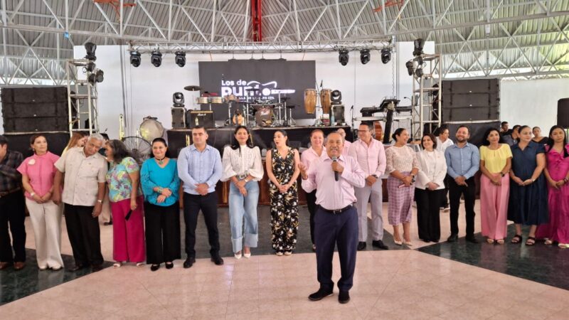 STSGE homenajea a las madres sindicalizadas y entrega premios por más de 400 mil pesos