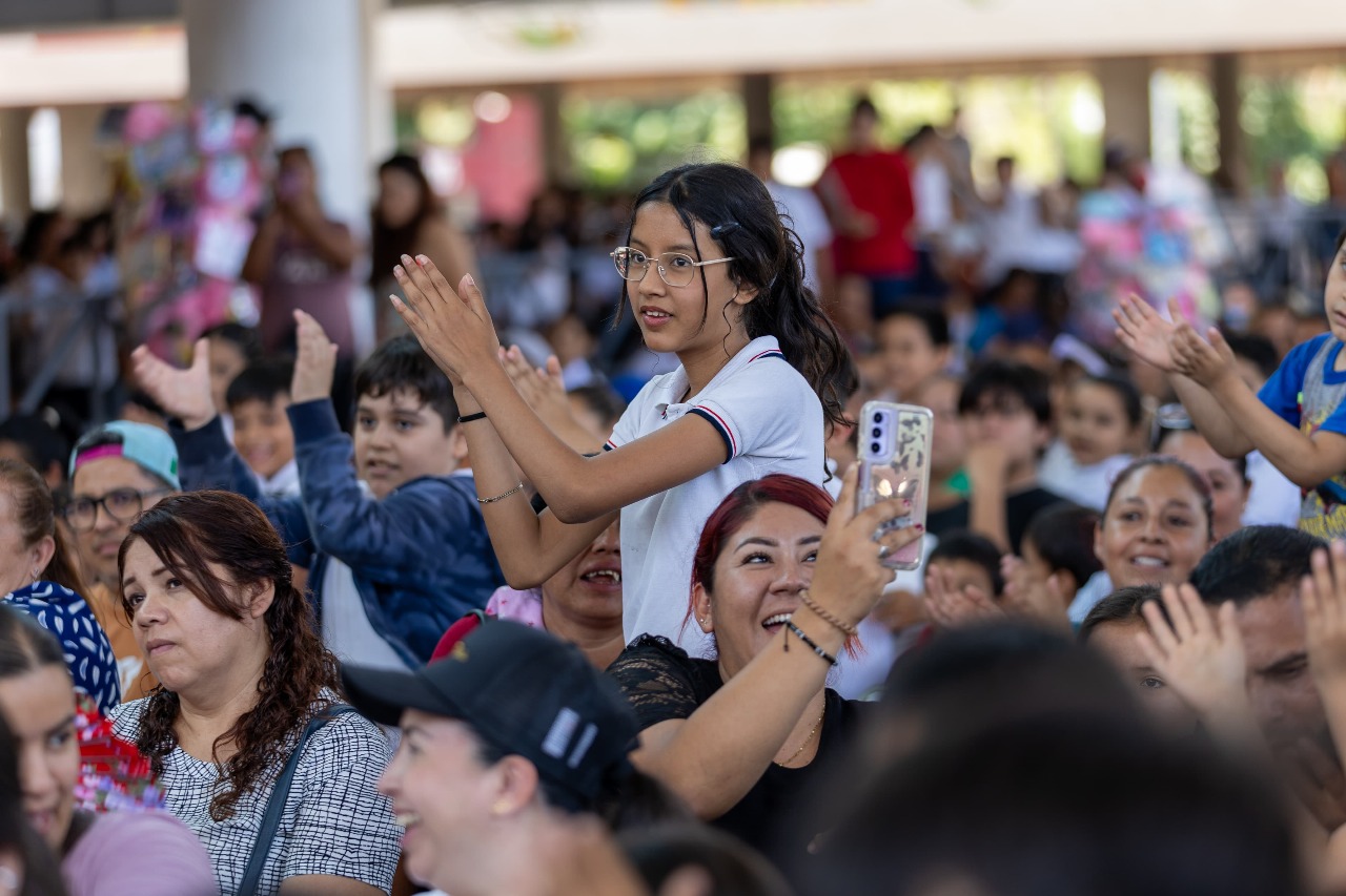 Gobierno del Estado entrega este martes Mi ColiBeca para Empezar a 3,010 estudiantes de Colima